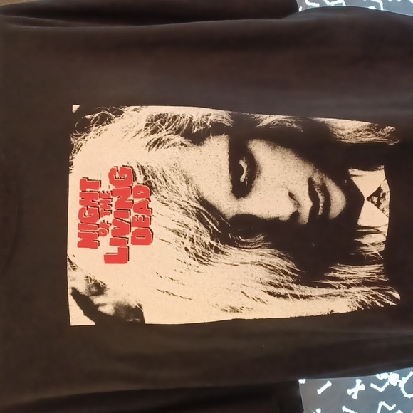 NIGHT OF THE LIVING DEAD zombie girl.2x BLACK SHORT-SLEEVED TSHIRT EUC - Picture 8 of 9